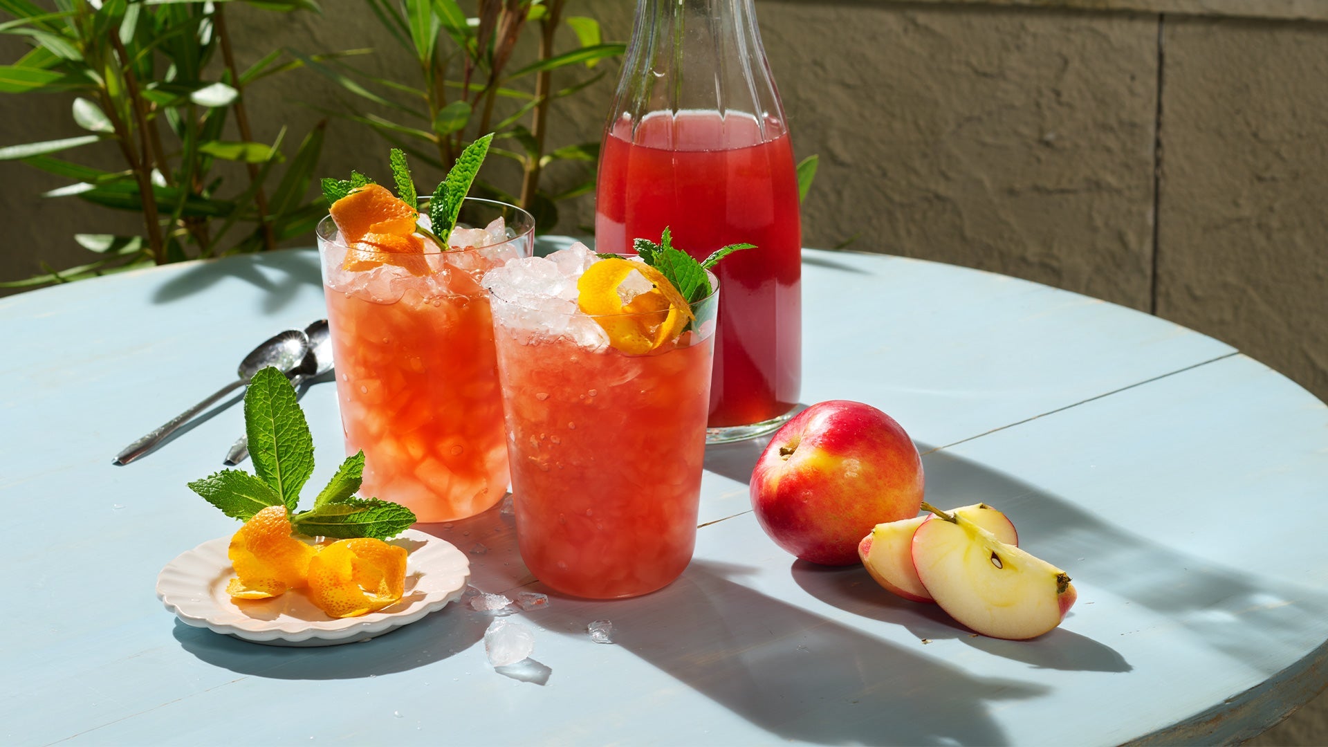 Eistee mit ROTER APFEL TEE